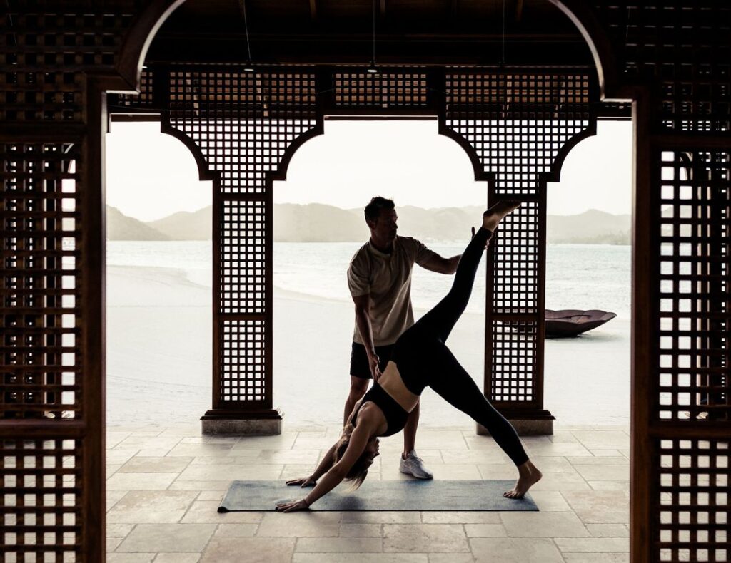 63ce9e92440ed782aa0f22ee__pd25240w2560h2560rframe_26a-p-1080