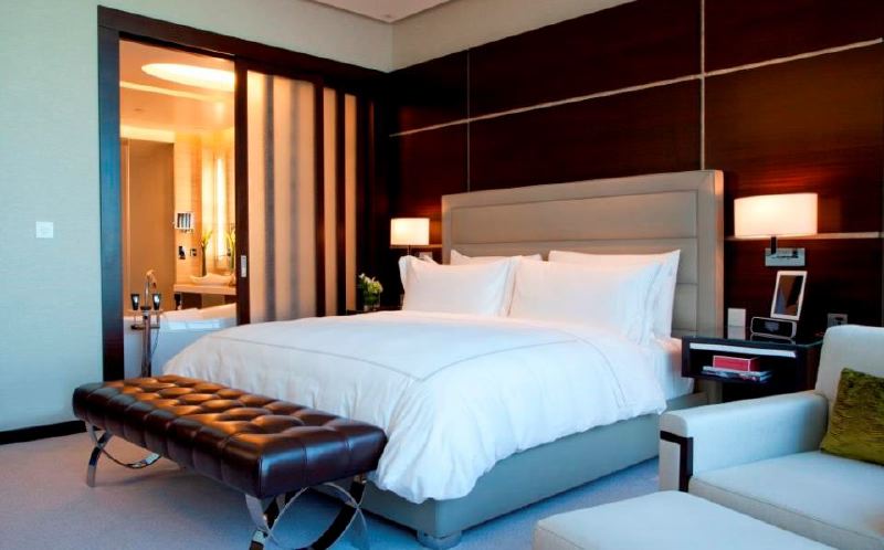 Rosewood-Abu-Dhabi-Deluxe-Room