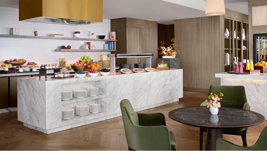 rz-melrz-melrz-clublounge-buffet-2-29844_Wide-Hor